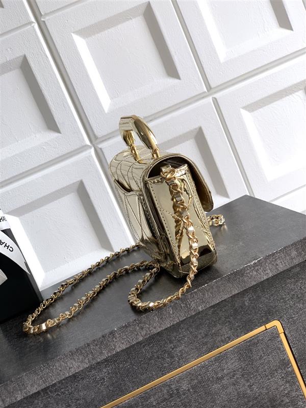 2026131222439167 700